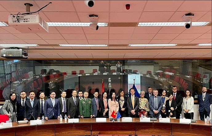 Participating delegates at the meeting (Photo: The Vietnam Ministry of Foreign Affairs)