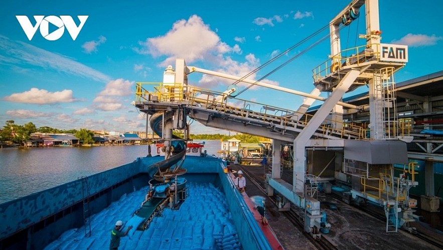 Vietnam has maintained a positive trade balance over the past 10 months, hitting US$24.6 billion, the highest in five years.