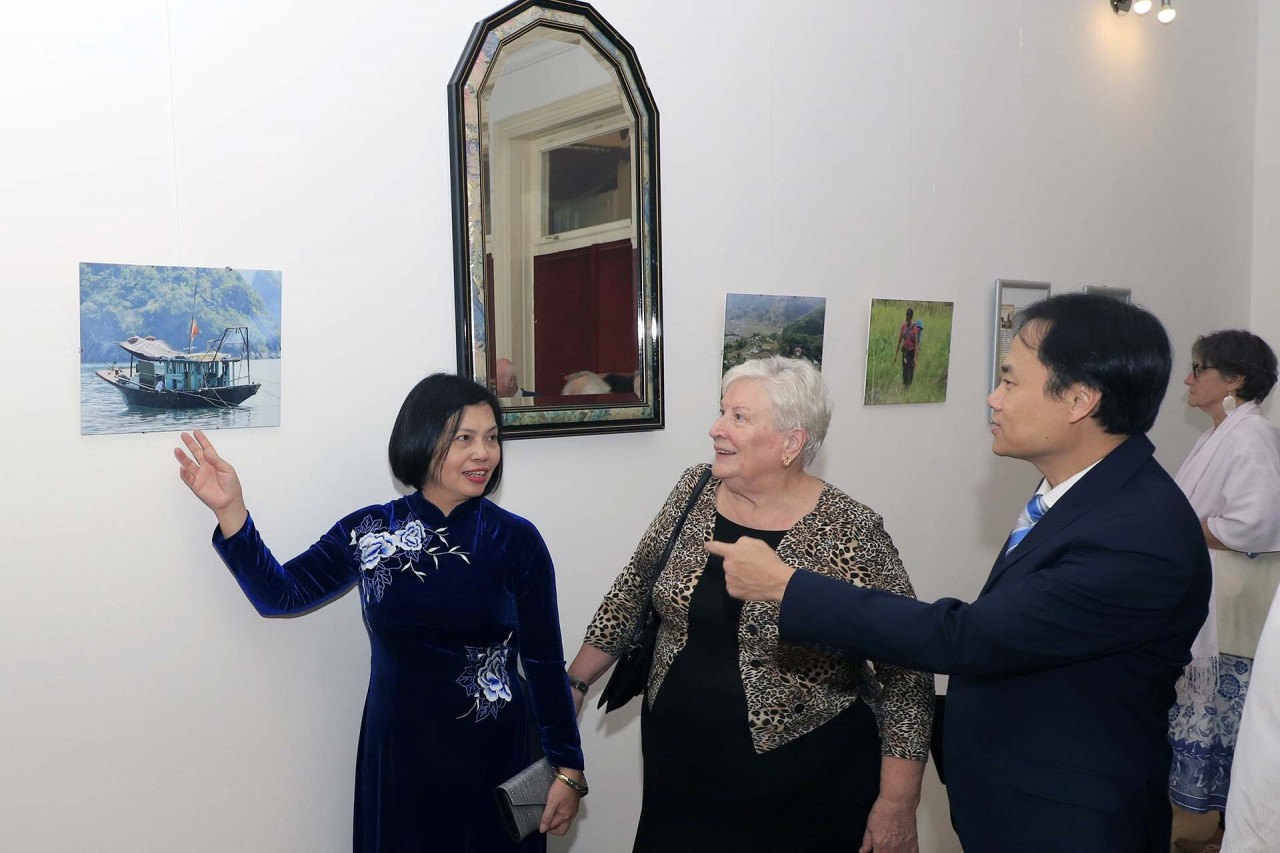 “Vietnamese Cultural Night” Impresses Hungarian Friends