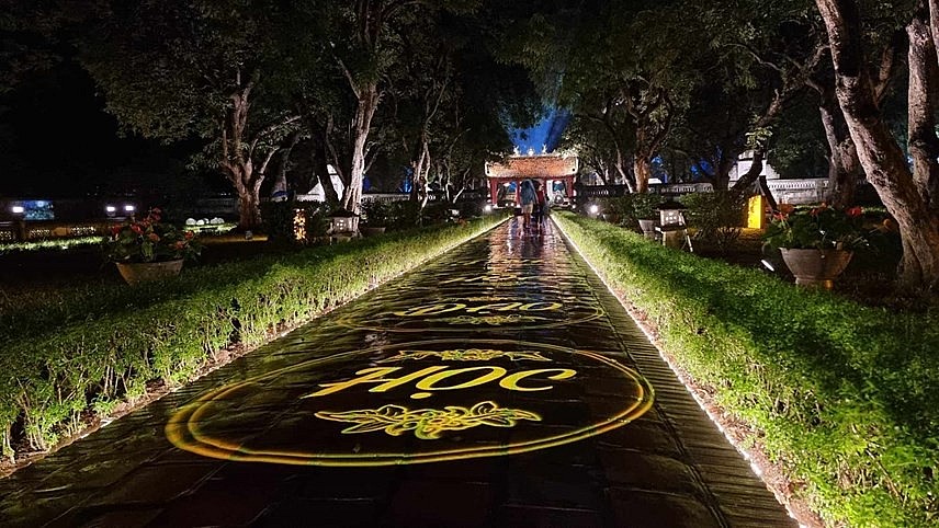 Hanoi Optimizes Potential to Promote Night Tourism