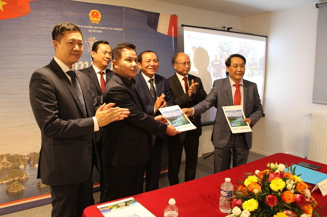Vietnam Promote Tourism in French and European Markets