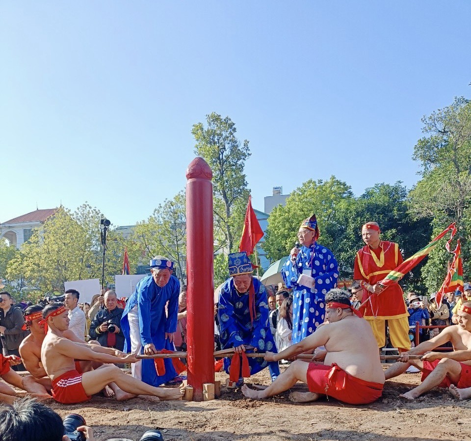[Photos] Tug-of-War Games Connects Vietnamese - Korean Communities