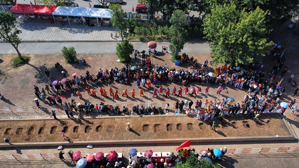[Photos] Tug-of-War Games Connects Vietnamese - Korean Communities