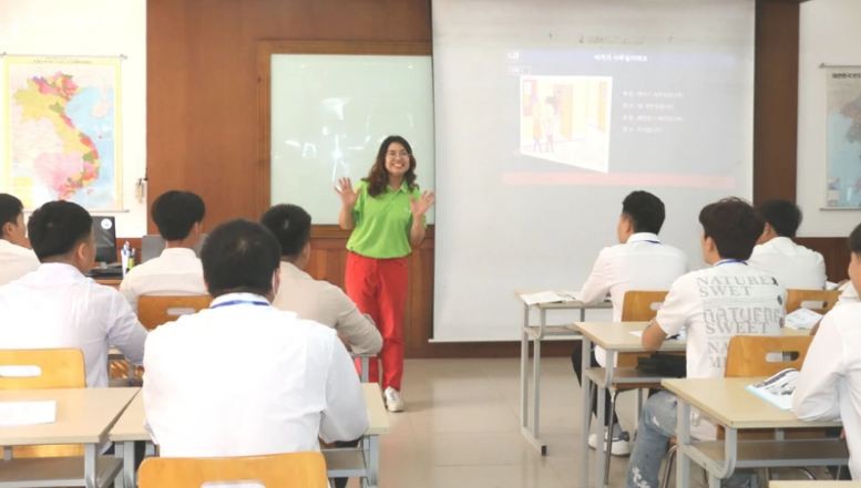 A Korean Teacher Considers Nghe An Her Second Homeland