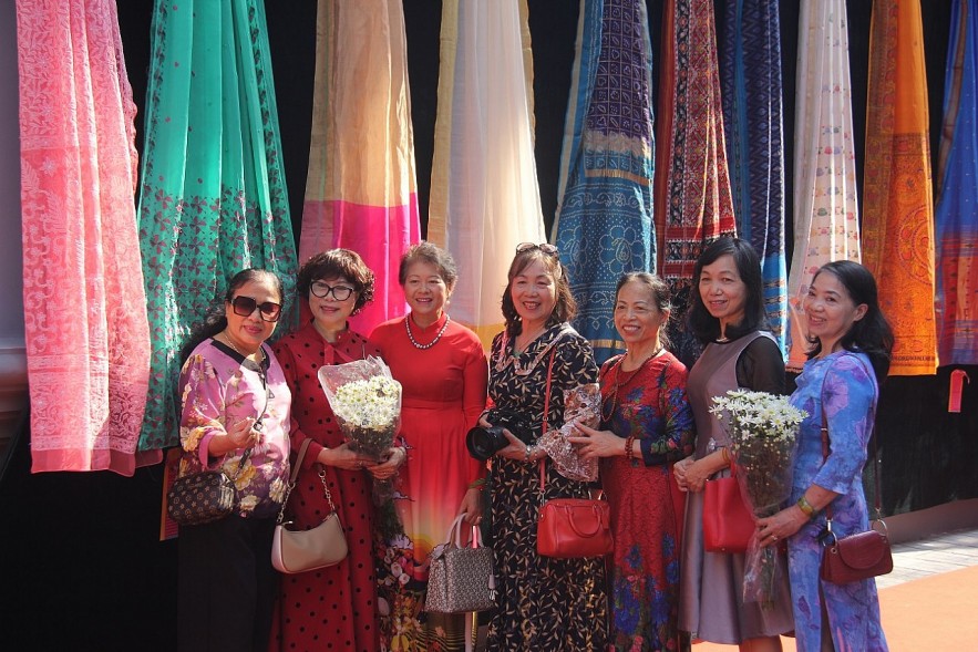 [Photo] An Indian Weekend in Hanoi