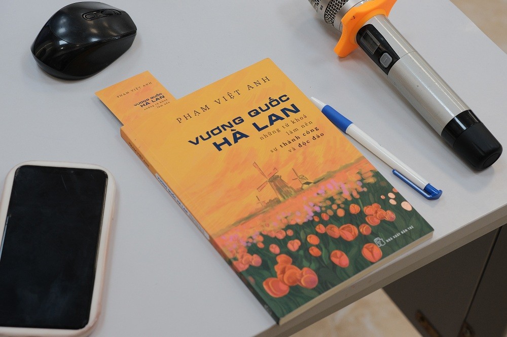 Former Ambassador Writes Book Featuring The Netherlands' Success and Uniqueness