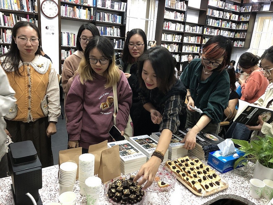 Book Discussion on Japanese Culinary Culture Entices Hanoi Readers
