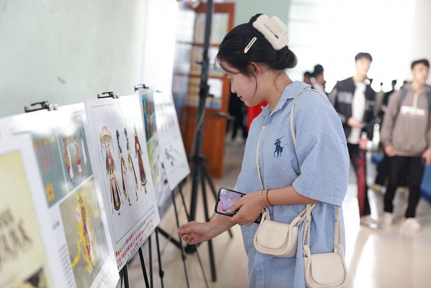 [Photo] Korea Game Week 2023 Introduces E-sports Culture to Vietnamese Youngsters