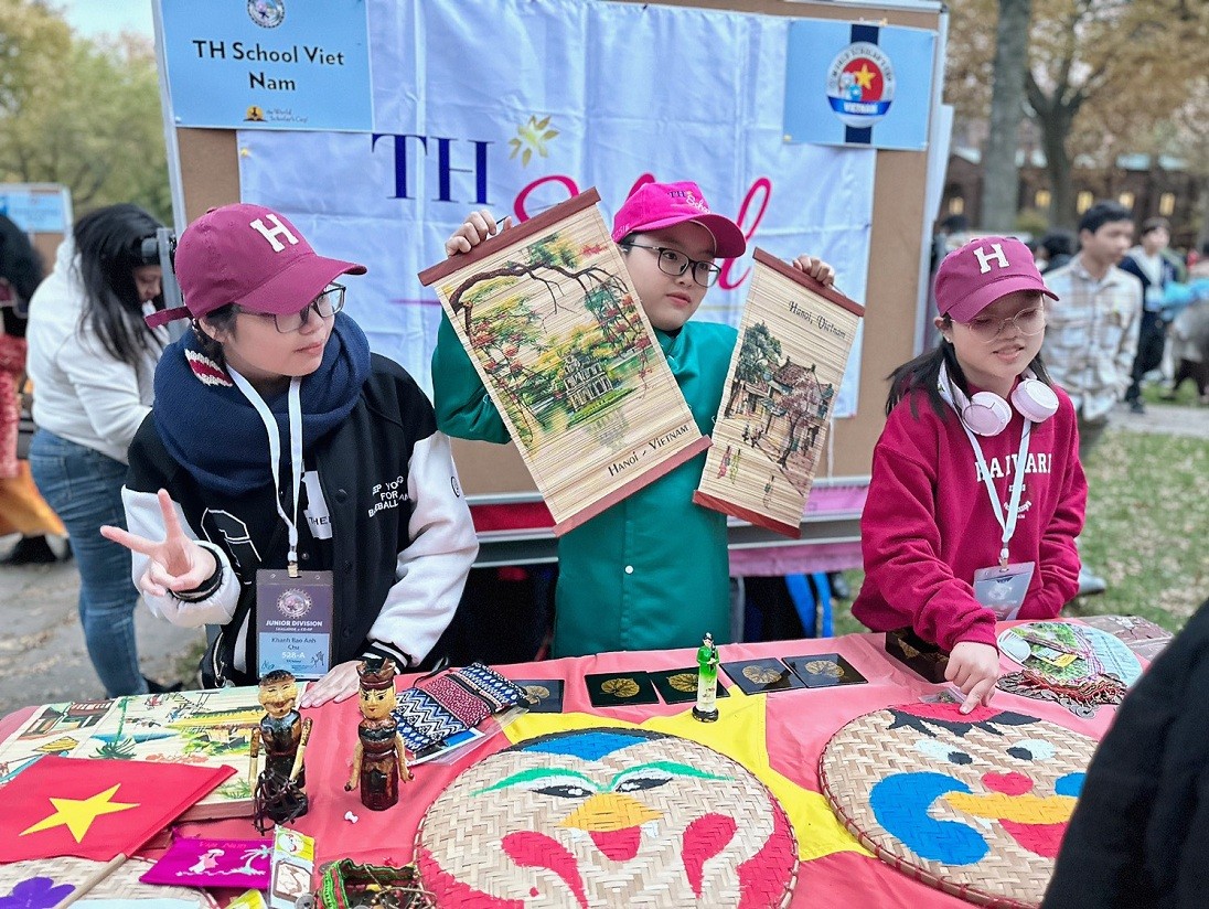 Vietnamese Students Excellently Win 54 Medals at World Scholar's Cup 2023