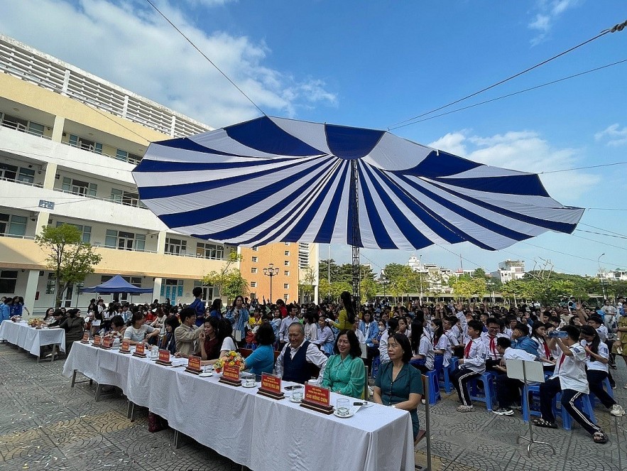 Hai Phong Students Introduced to Korean Culture