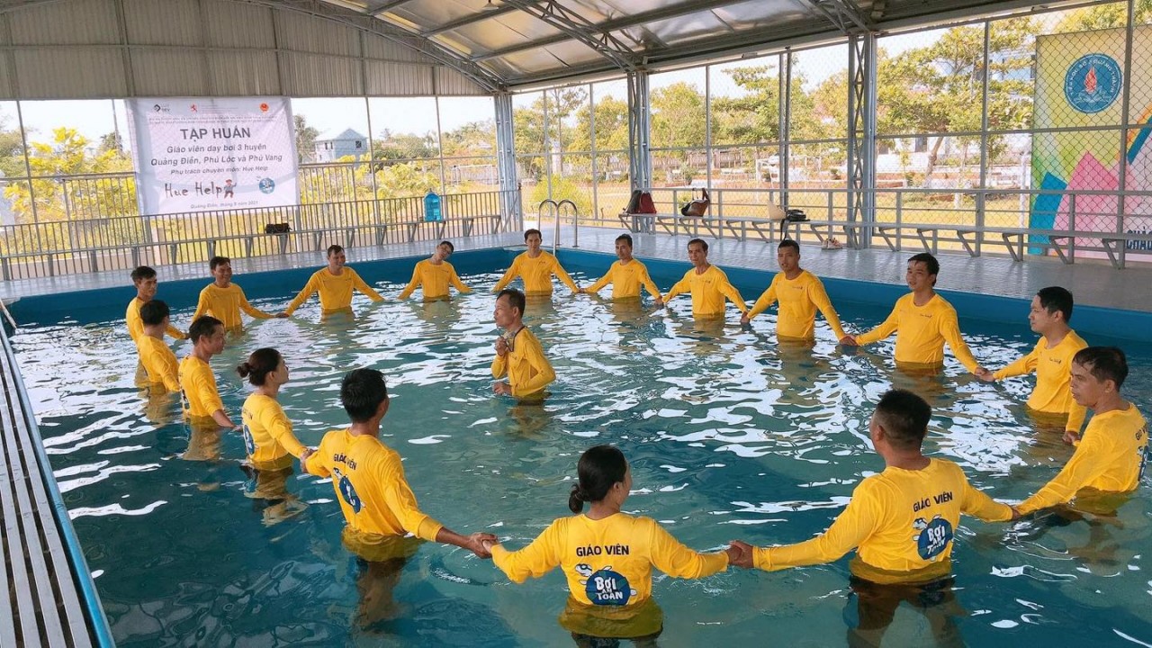 Expat Spotlight: Graham Buckley -  A Volunteer Protector of Hue Children