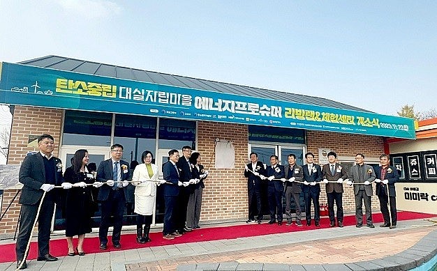 Vietnam-South Korea Strengthen Cooperation in Investment and Science-Technology