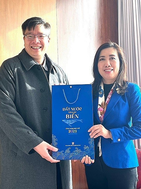 Overseas Vietnamese Join Hands With the Country In Green Investment