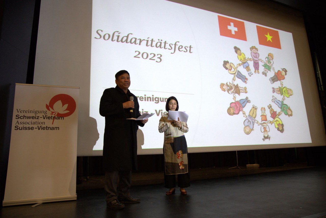 Vietnamese Community in Switzerland Tightens Solidarity