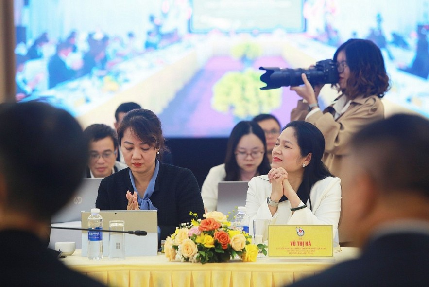 ASEAN Journalists Discussed Experience to Manage Digital Newsrooms