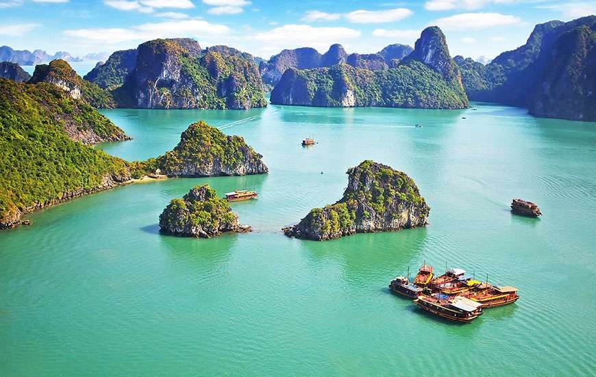Ha Long Bay Among World’s Top 10 Most-Visited Natural Wonders