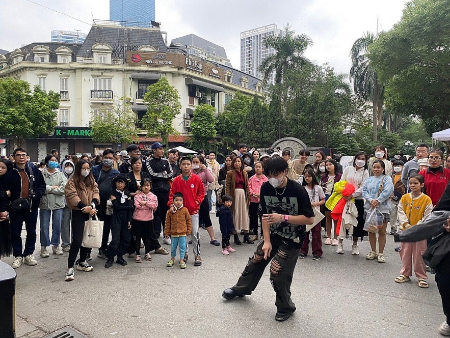 Vibrant Friendship Street Opens in Hanoi to Celebrate Vietnam-South Korea Relations