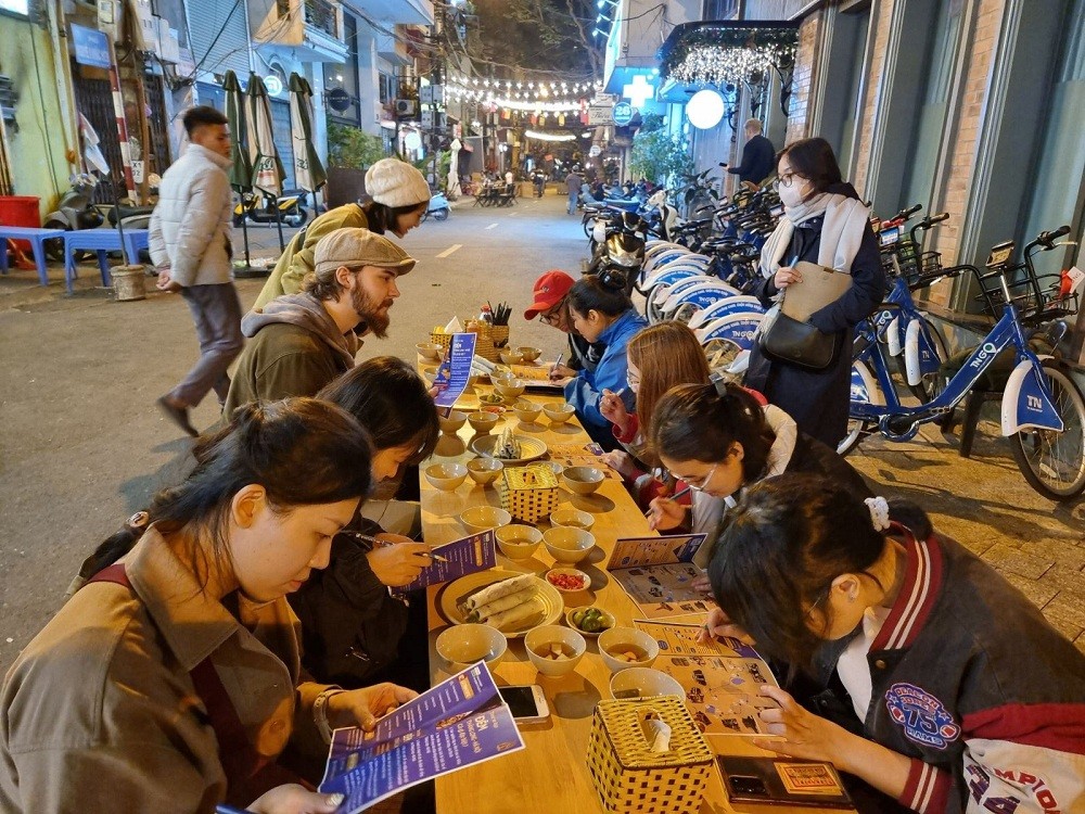 Thang Long - Hanoi Night Cycling Tour Ongoing
