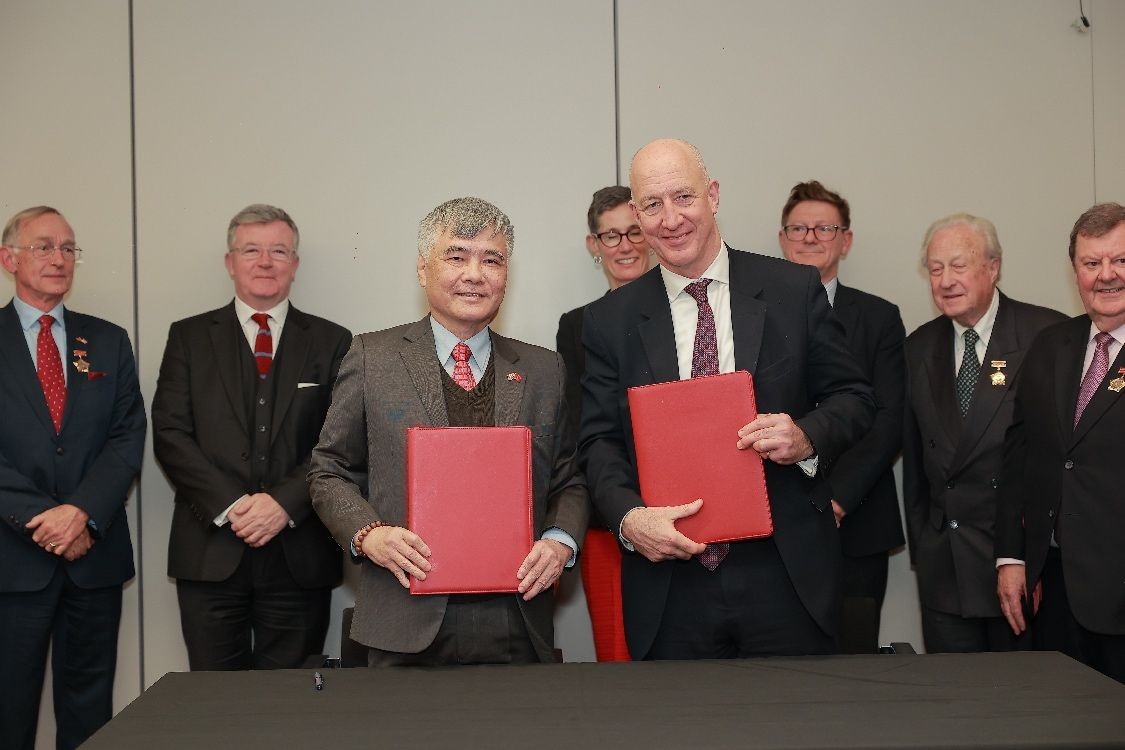 Vietnam-UK Friendship Association's Visit to UK Promote People-to-people Exchanges