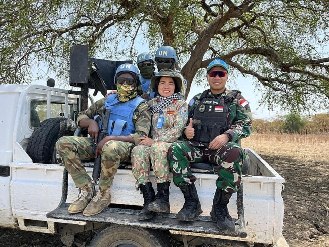 Vietnamese Peacekeeper Treasures the National Flag