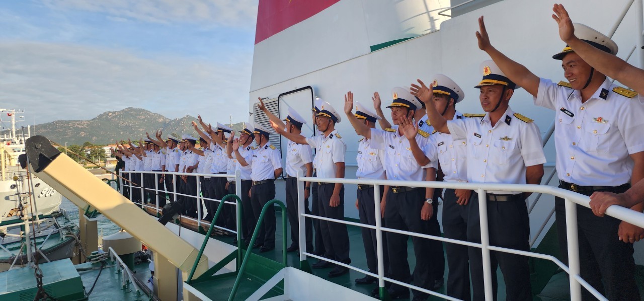 Bringing Tet to Truong Sa Islanders