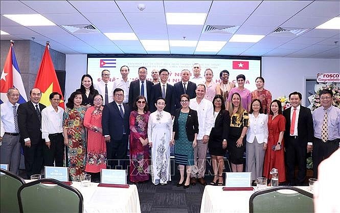 Cuba Works With Vietnam to Further Develop Health Sector