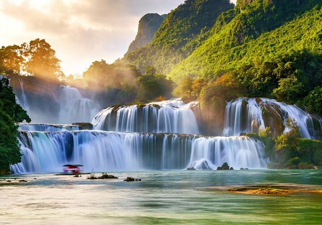 The Ritz Herald Recommends 9 Hidden Gems To Visit In Vietnam