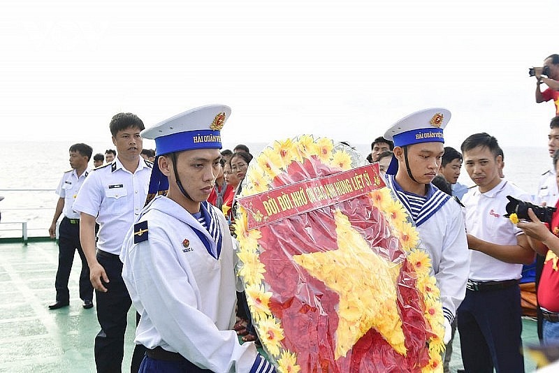 Commemoration Ceremony for 64 Soldiers who Fell while Protecting Gac Ma Island