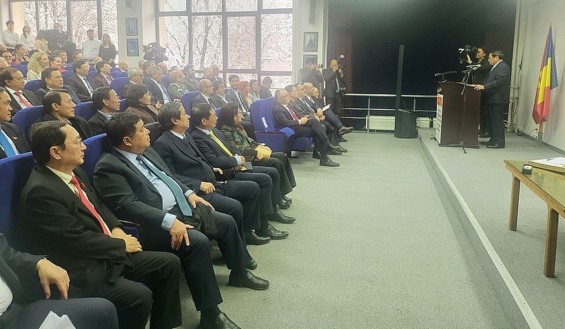 Vietnam, Romania Beef Up Educational Cooperation