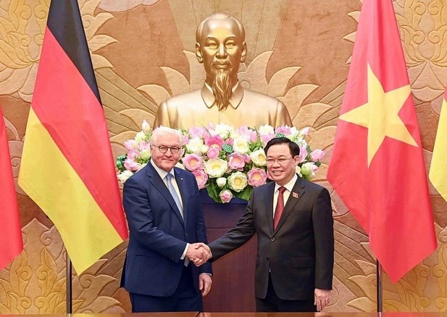 Vietnam Seeks Germany's Support in Accessing Green Financial Sources
