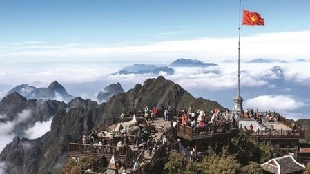 Vietnam News Today (Jan. 28): Tourism Contributes Significantly to Socioeconomic Recovery in 2023