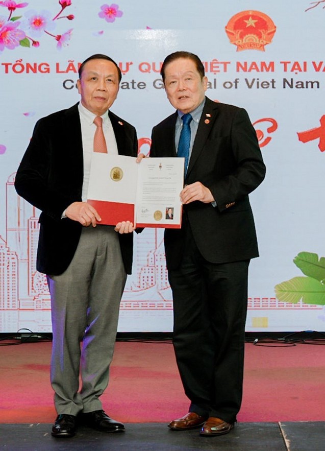 Vietnamese Consul General Honored for Contributions to Vietnam-Canda Ties