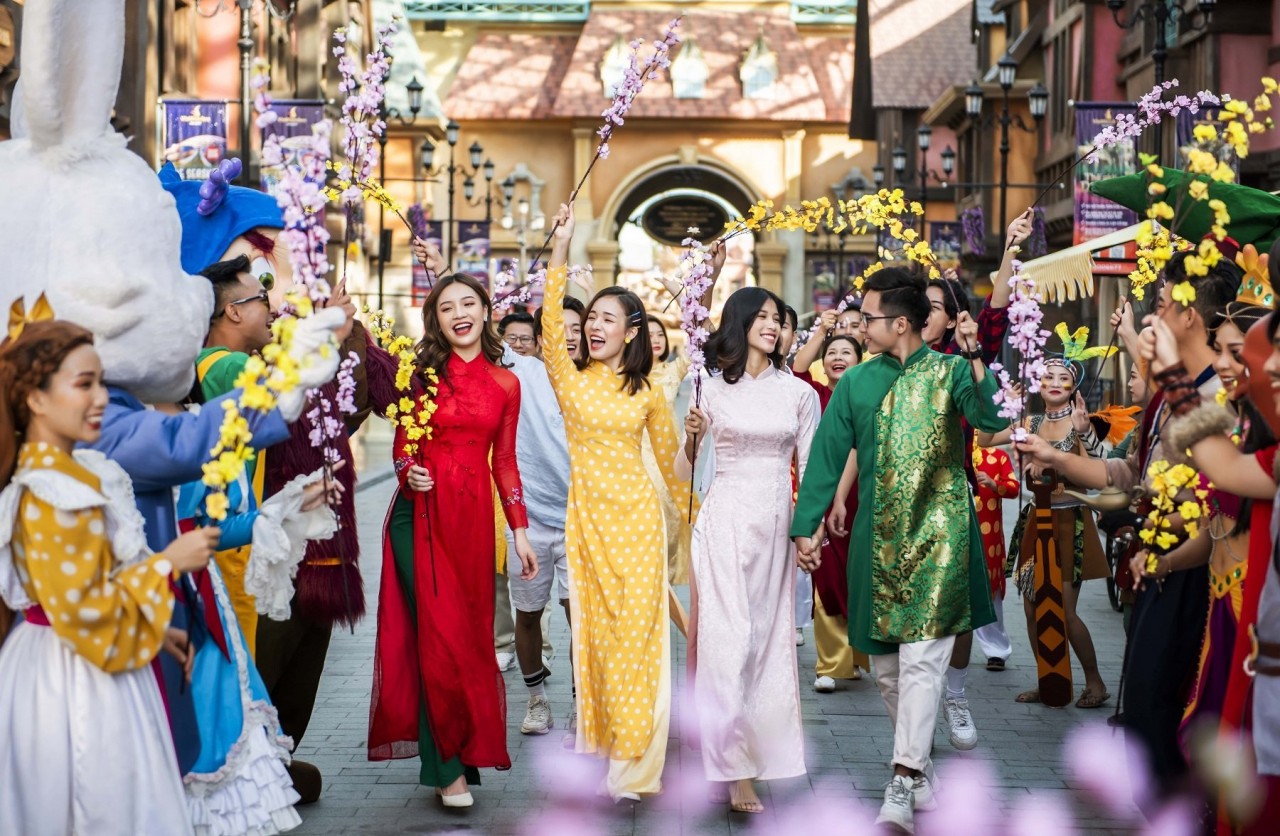 Explore Five Traditional Tet Customs In Vietnam