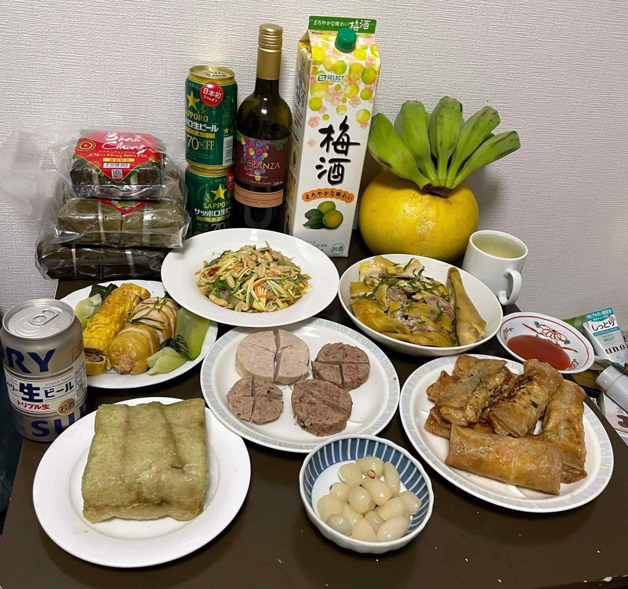 Huong and her Vietnamese roomates try to make a traditional meal for Tet