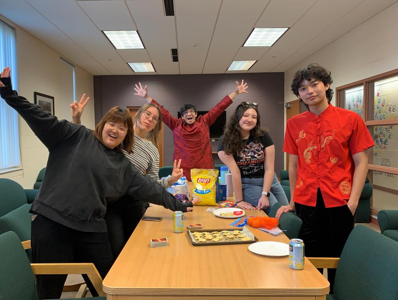 Duong Tan Khang celebrates Lunar New Year with his friends 