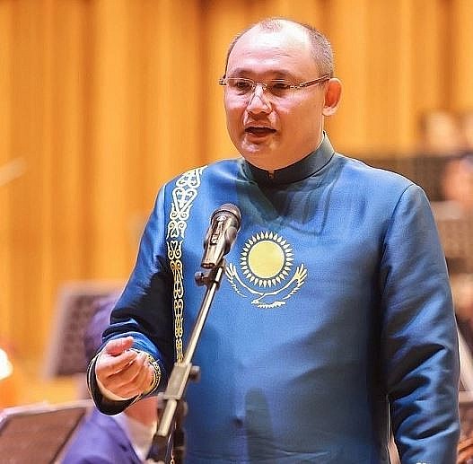 Tet through the Lenses of Foreign Diplomats