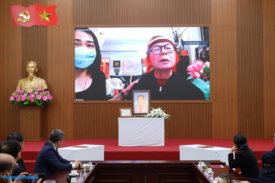 Memorial Service for Merle Ratner: Solemn and Emotional