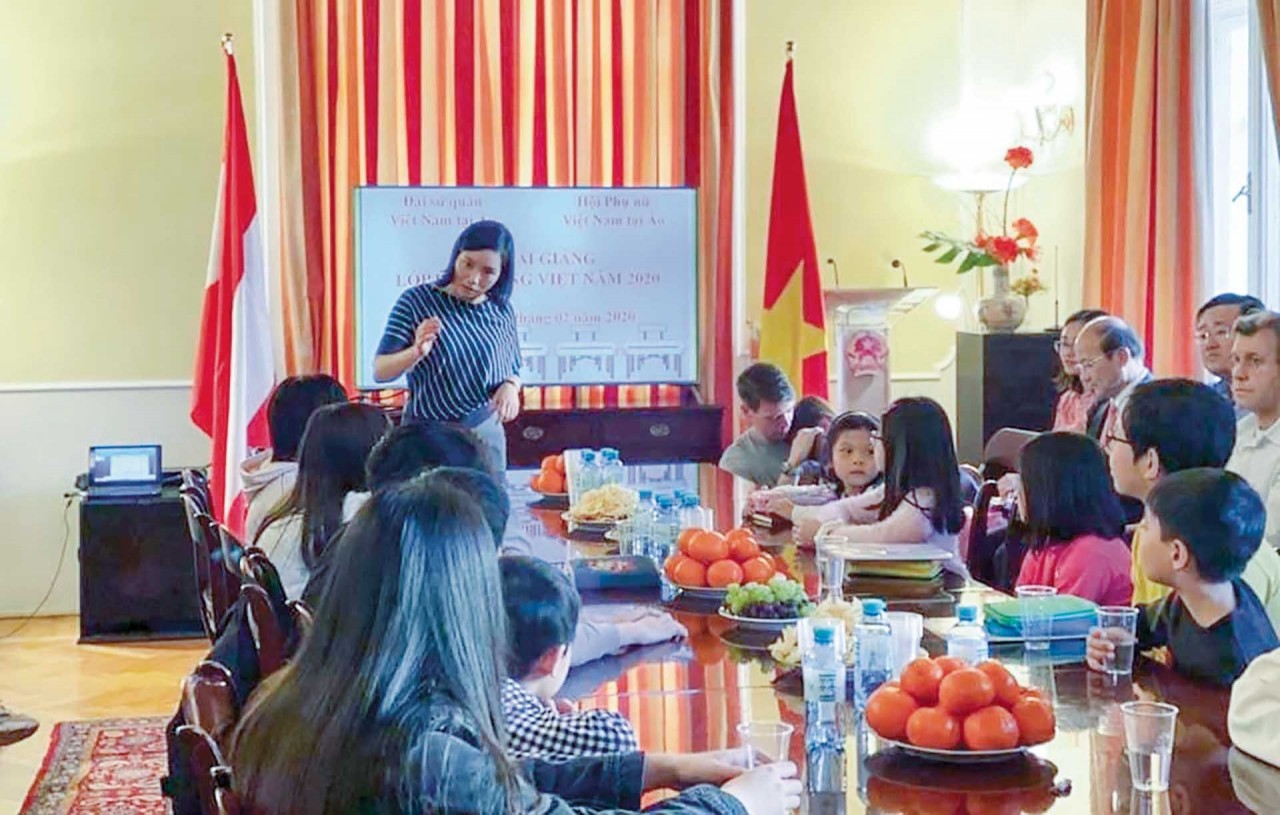 Vietnamese 'spreads wings' in Austria