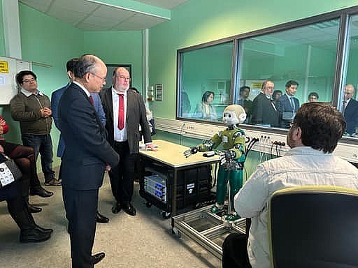Vietnam Seeks Stronger Cooperation With French City