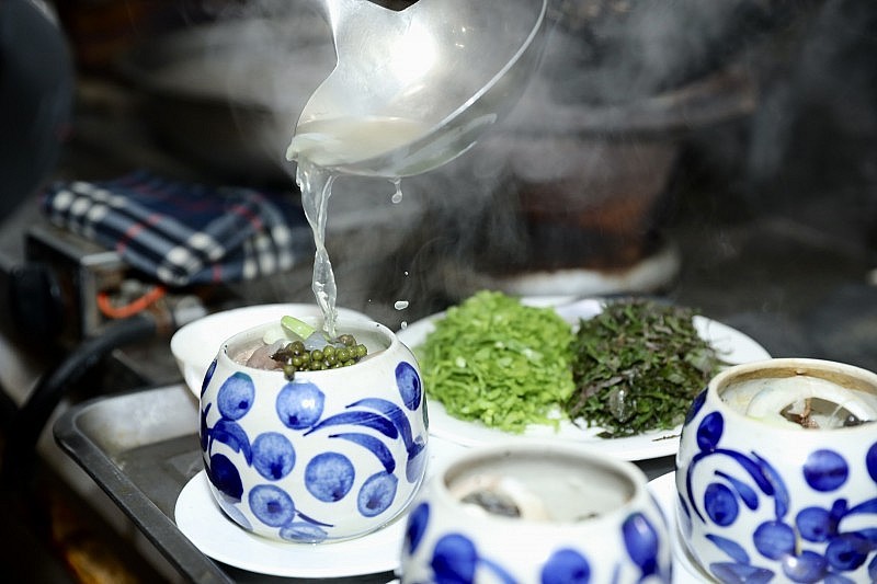 Enjoy tuna eyes braised with green pepper at Quy Nhon, Binh Dinh