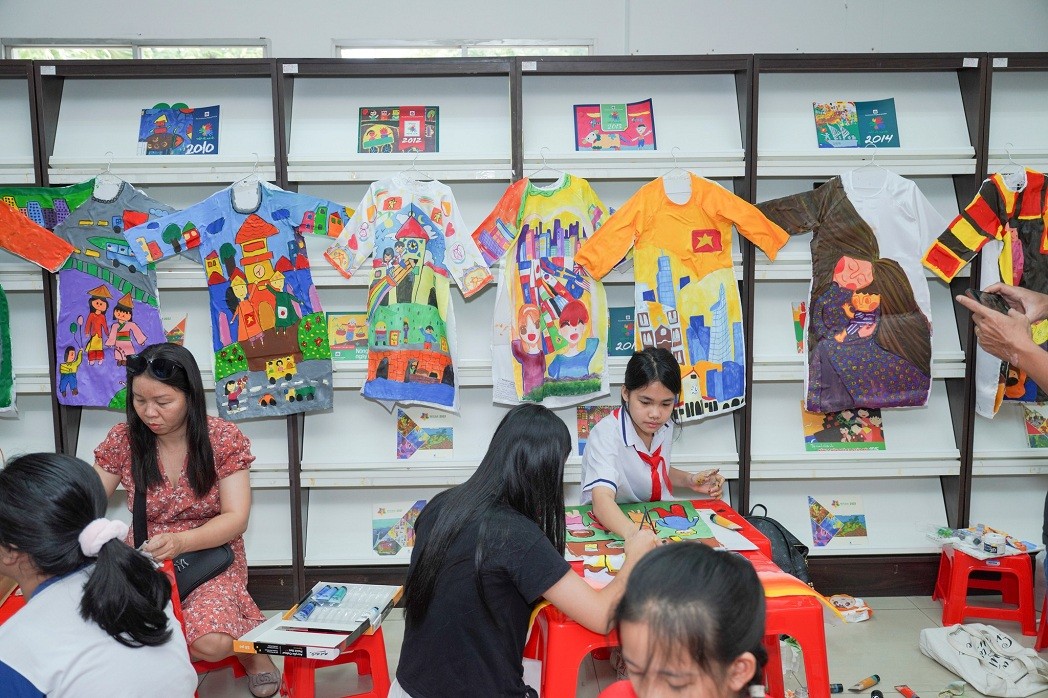 [Photos] 10th Ho Chi Minh City Ao Dai A Huge Success