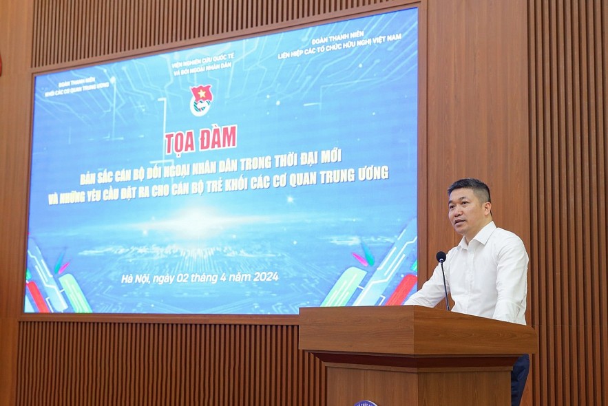 Youngt to Strive to Promote Identity of People-to-people Diplomacy Officers in New Era