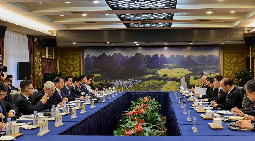 Foreign Minister Bui Thanh Son Visits China's Guangxi Province