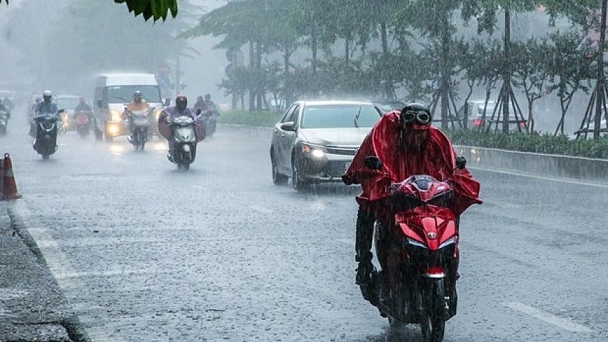 Late winter cold often brings rain to the northern and north-central regions.