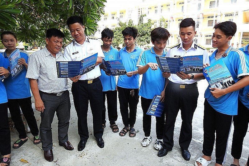 Naval Region 5: Bringing Sea and Island Information to over 6,000 people in Kien Giang