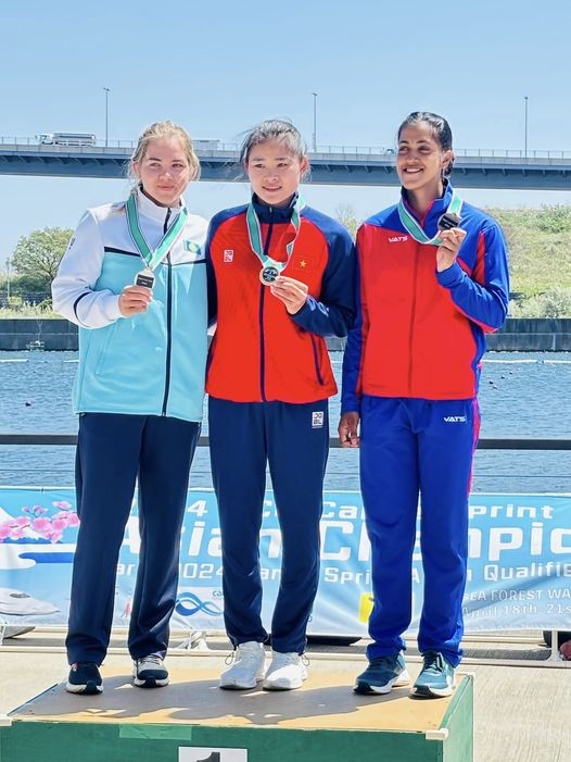 Vietnamese Athlete Earns Gold Medal at Canoe Sprint Asian Championships