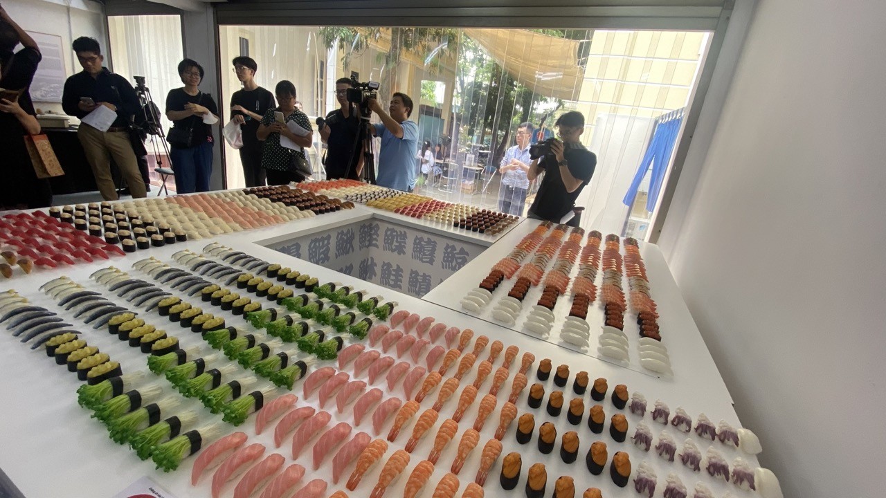 [Photo] Hanoian Foodies Say 