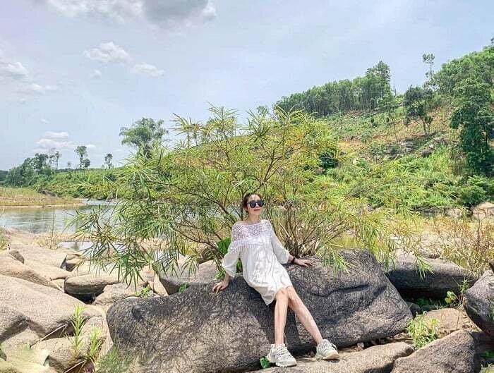 Lo Thung – The Unique Primeval Rock Pool In Quang Nam