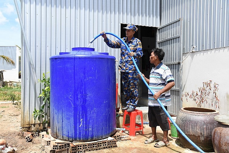 Sentiment and Bond between Military Force and Citizens Shown on Dry Days