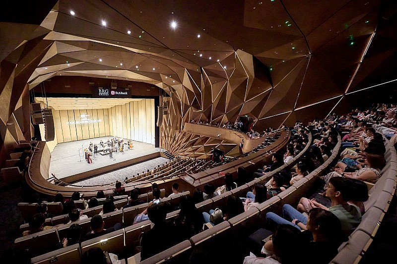 Orchestra of Royal Opera of Versailles (France) Satisfies Classical Music Lovers